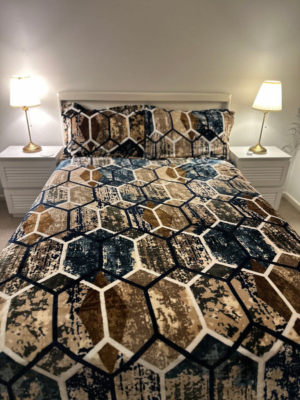 ✨ Modern Geometric Premium Bedsheet Set ✨