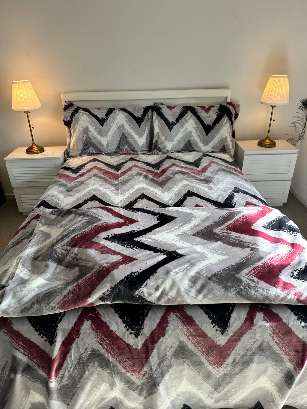 ✨Modern Chevron 4-Piece Quilt Set