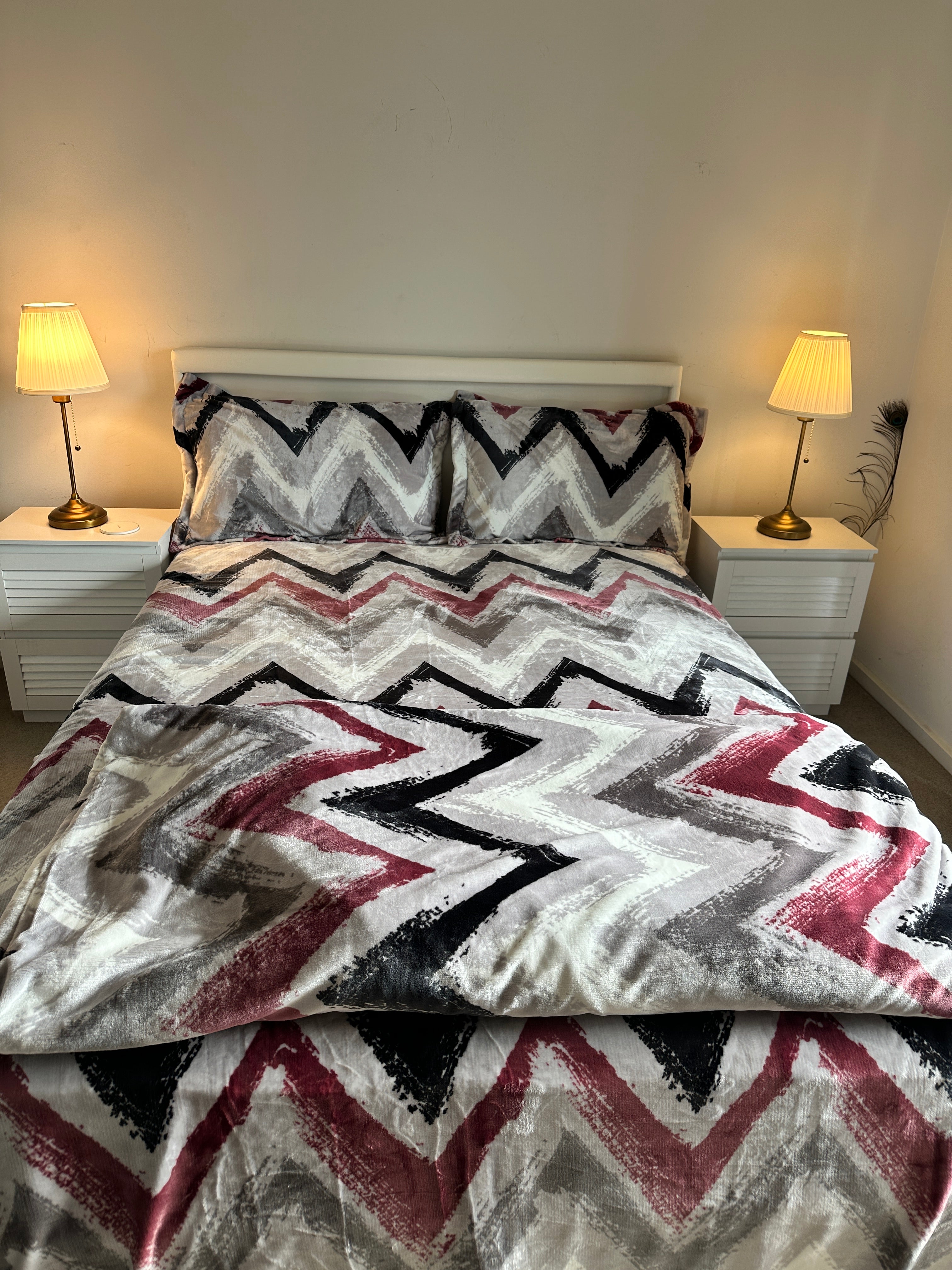 ✨Modern Chevron 4-Piece Quilt Set