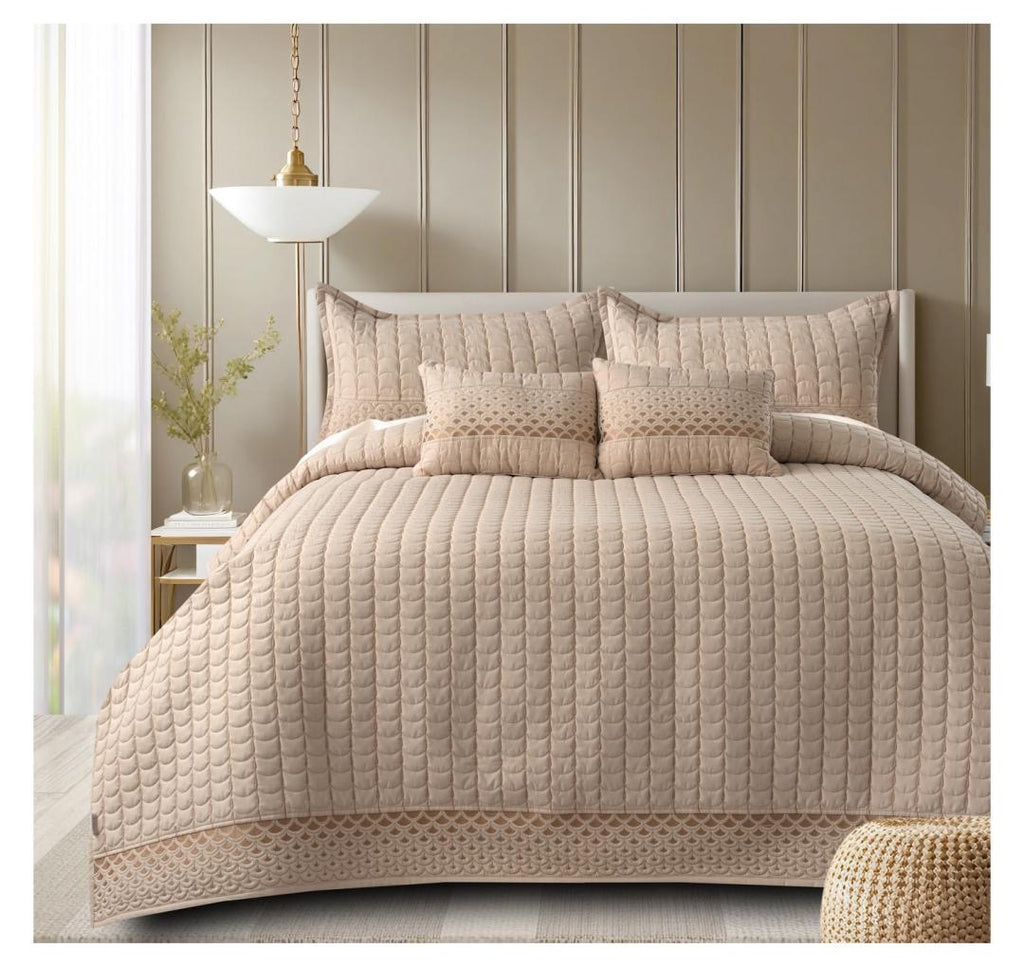 Luxury 5-Piece Quilt & Bedsheet Set – Soft Blush Elegance (1year Guarantee)