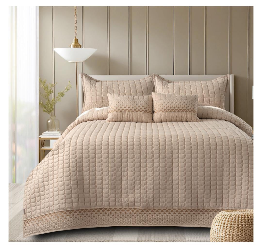 Luxury 5-Piece Quilt & Bedsheet Set – Soft Blush Elegance (1year Guarantee)