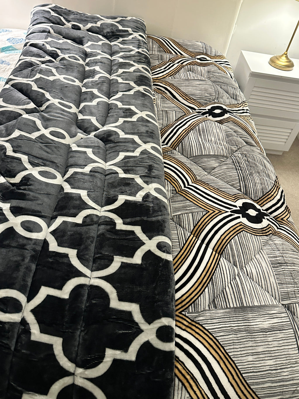 ✨ Luxury Reversible Winter Quilt – Soft, Stylish & Ultra Cozy ✨