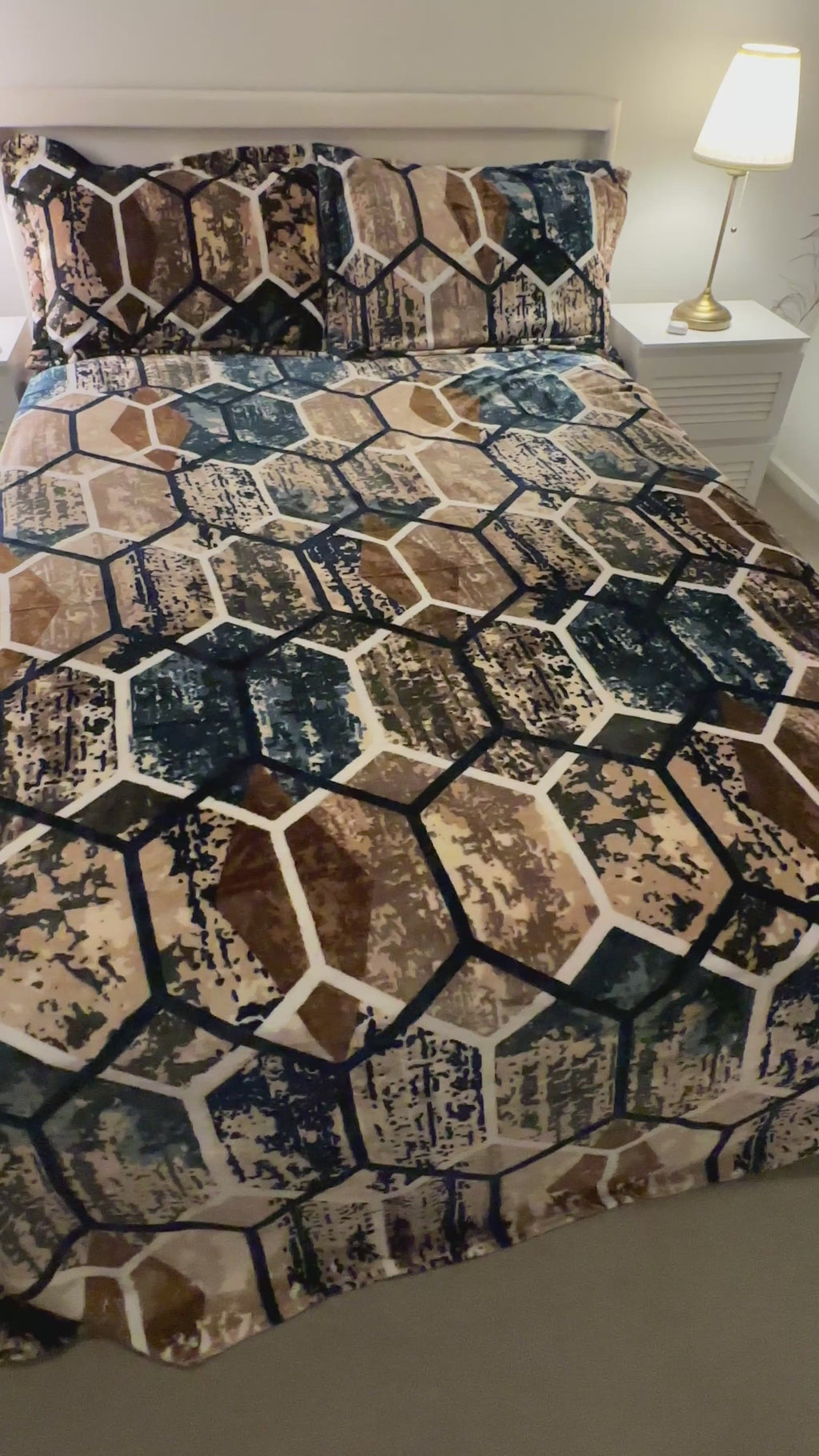 ✨ Modern Geometric Premium Bedsheet Set ✨